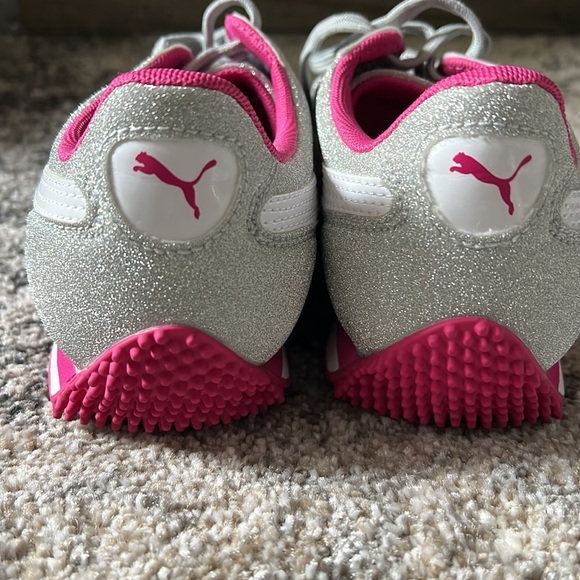 Puma - Picture 4 of 5